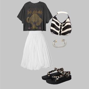 Tevas - black and brown size 9